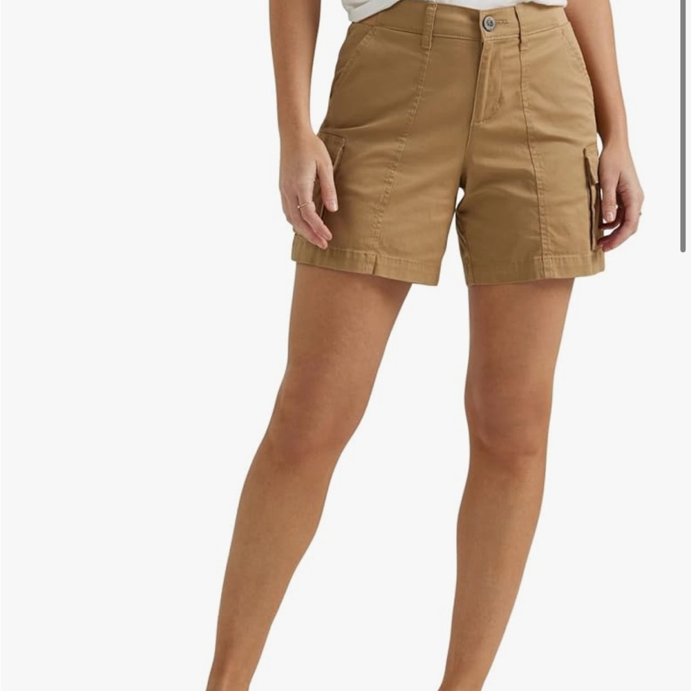 Women's Tan Cargo Shorts